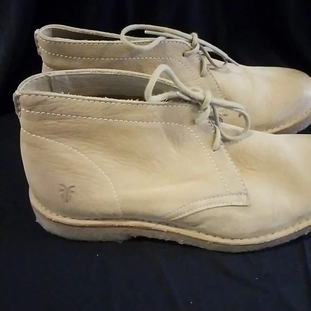 FRYE Chukka BOOTS Shoes Size 10M NEW WT Tan